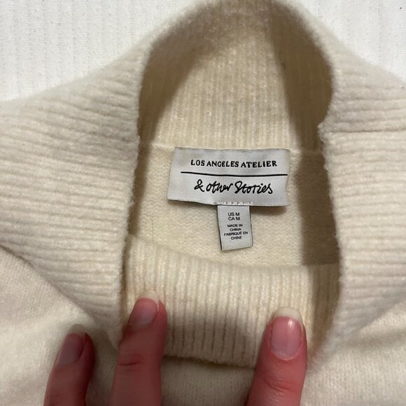 Cream Mock-neck Sweater M - Picture 5 of 13
